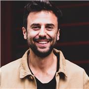 Hi!
I'm Emmanuel
I'm 37 years old and I was born in Buenos Aires. My father is Italian and my grandmothers are Spanish, so I grew up surrounded by different cultures. I studied literature, theater and creative writing.
I speak native Spanish in the most